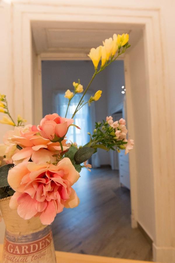 Maison La Mitra - Dimore Partenopee เนเปิลส์ ภายนอก รูปภาพ